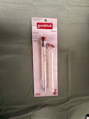 GoodCook Everyday Candy & Deep Fry Thermometer with Storage Sleeve (25115)